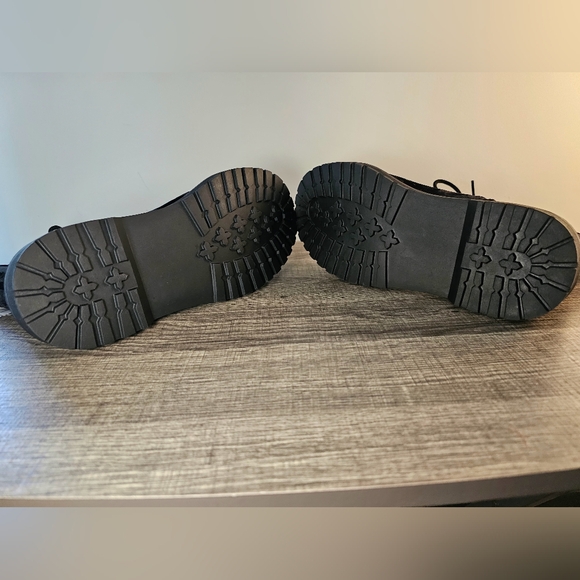 Torrid Crushed Velvet Combat Boot Size 10.5 - Picture 6 of 7